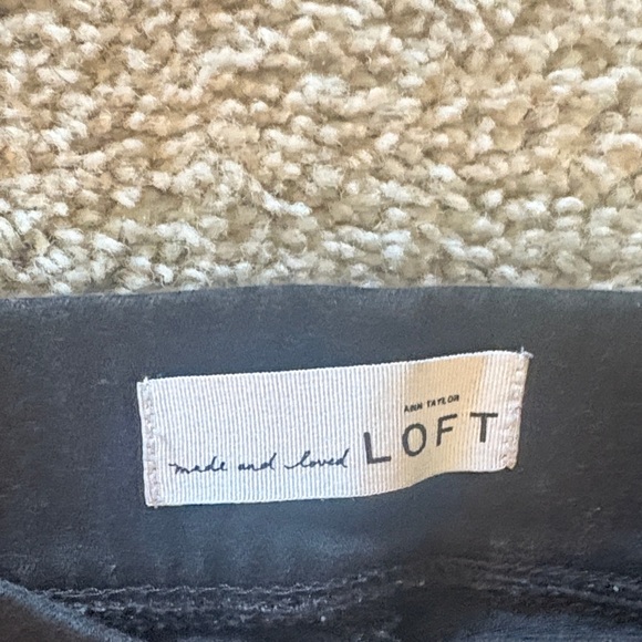 LOFT Black Skinny Jean Leggings EUC Black - Picture 2 of 7